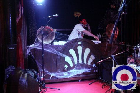 DJ Traxman - Soundflat Records  - Neols Ballroom Helloween Party, Leipzig 30. Oktober 2012 (15).JPG